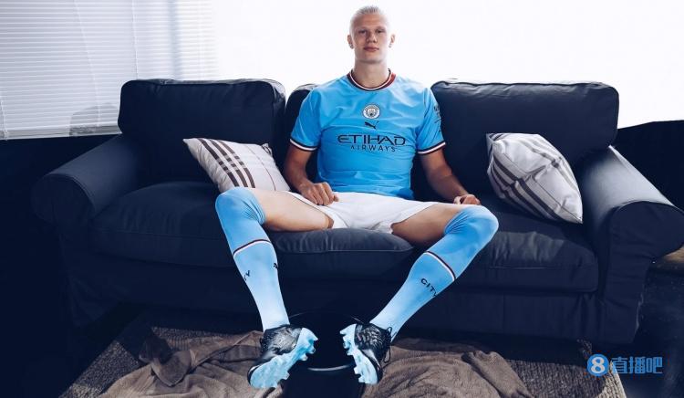 阿德里亚诺：感谢球迷还称我为皇帝；伊布是我合作过最强队友（阿德里亚诺：感谢球迷仍称我“皇帝”，伊布是我生涯最强队友）