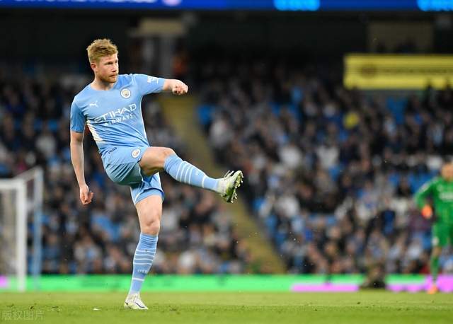 博主：国安明天中午12点40分抵达北京，欢迎球迷接机（国安明日中午12：40抵京，欢迎球迷前往机场迎接）