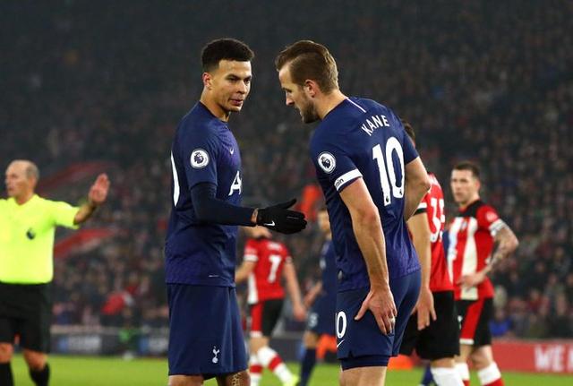 2025／26赛季英超：顶级球星变主帅！新赛季他们的执教成果都如何（英超2025／26赛季：名宿转型主帅，他们的带队成绩如何？）