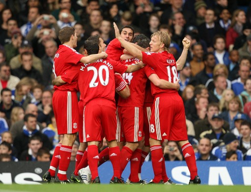 伤愈复出，阿方索-戴维斯时隔262天再度为拜仁出战（阿方索-戴维斯伤愈归队，阔别262天再披拜仁战袍）