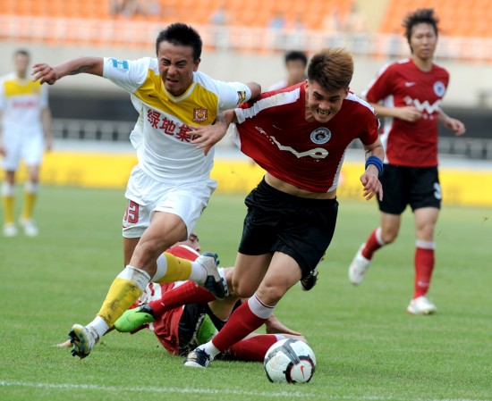 日职联战报：稻垣祥点射绝杀，名古屋鲸鱼1-0战胜福冈黄蜂（J1联赛快讯：稻垣祥点球绝杀，名古屋鲸鱼1-0力克福冈黄蜂）