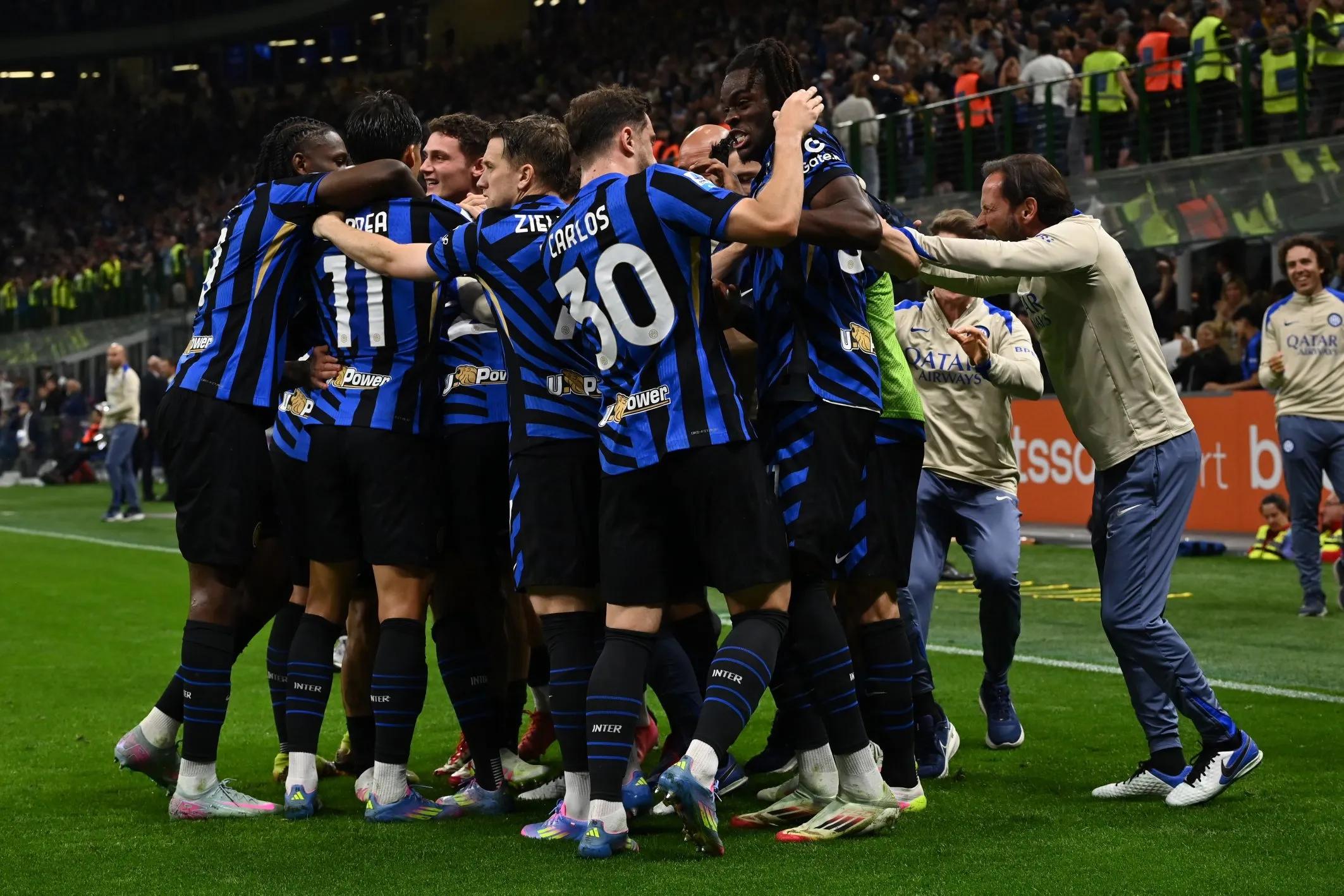 第五个“R”成为现实：巴萨的挑战与未来之路（第五个“R”落地：巴萨的考验与前行之道）